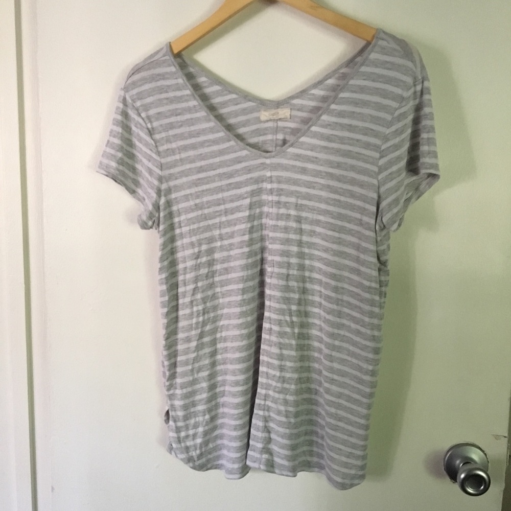 Cupio grey and white striped v-neck top size L
